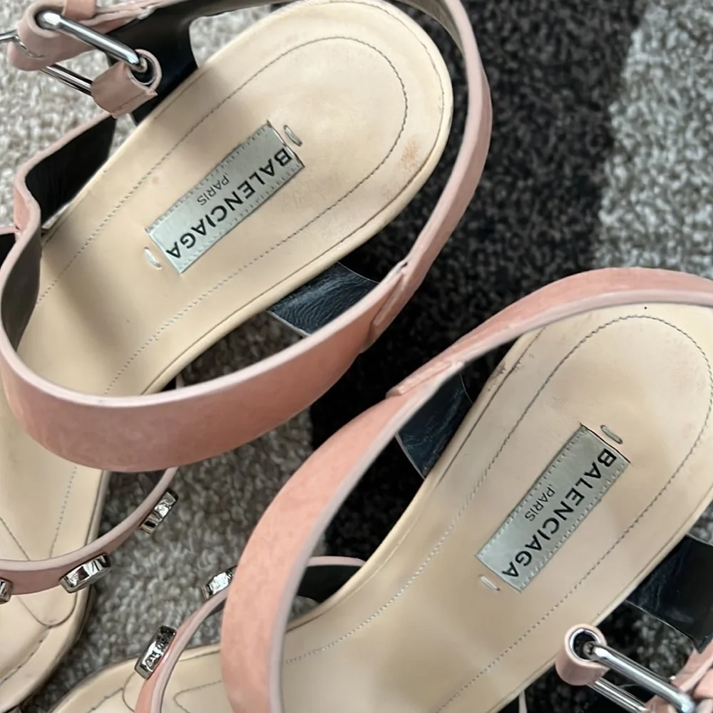 Balenciaga shoes - Picture 2 of 3